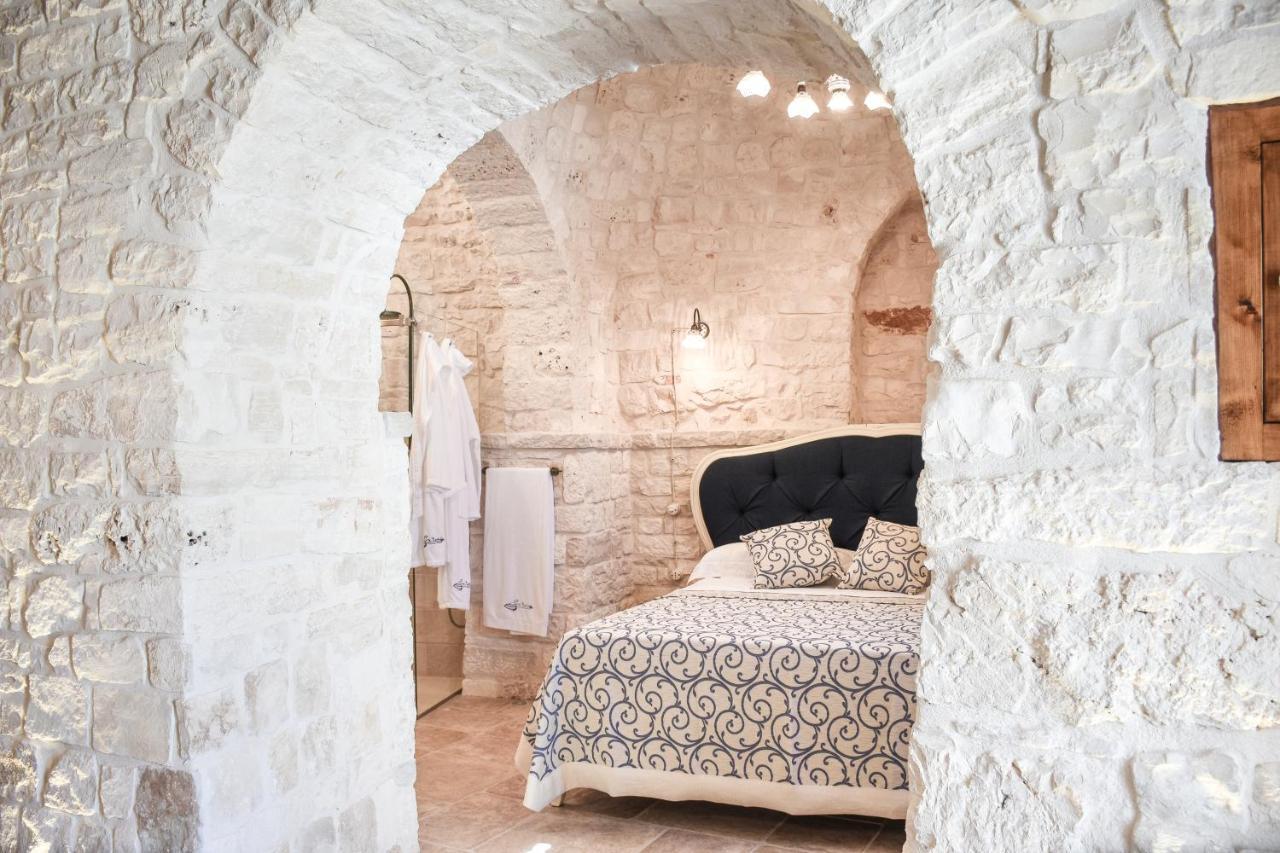 אלברובלו Trulli E Puglia Luxury Suite מראה חיצוני תמונה